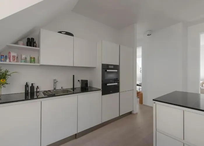 Hemingway Penthouse With Fireplace/chimney * Mnichov