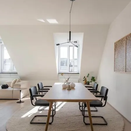 Hemingway Penthouse With Fireplace/chimney * München