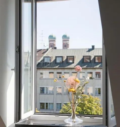 Hemingway Penthouse With Fireplace/chimney Munich