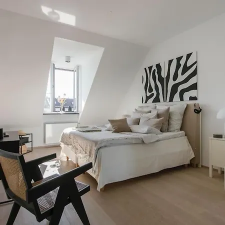 Hemingway Penthouse With Fireplace/chimney ミュンヘン