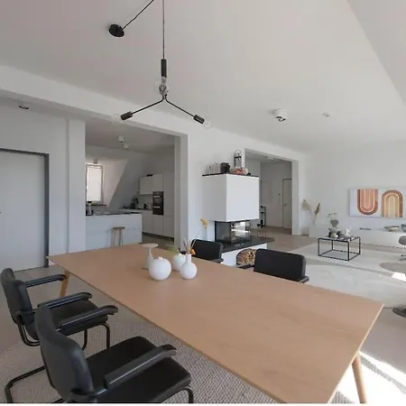 Hemingway Penthouse With Fireplace/chimney Апартаменты *