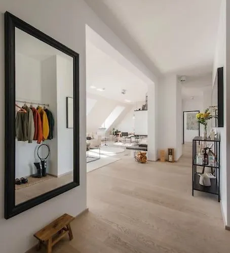 Hemingway Penthouse With Fireplace/chimney Апартаменты Мюнхен