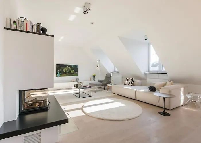 Hemingway Penthouse With Fireplace/chimney Апартаменты *