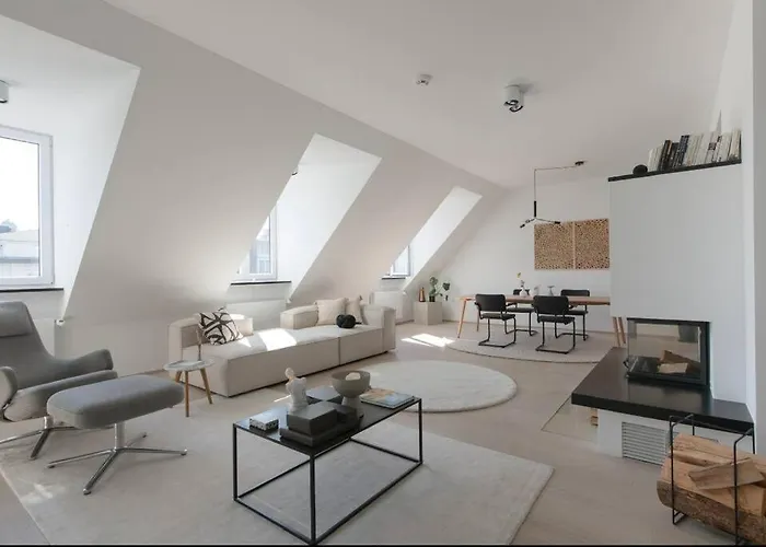 Hemingway Penthouse With Fireplace/chimney Апартаменты Мюнхен